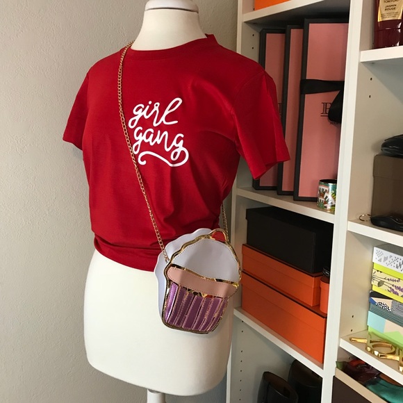Girl Gang Graphic Tee w/ Cursive Hand Lettering - Picture 4 of 5